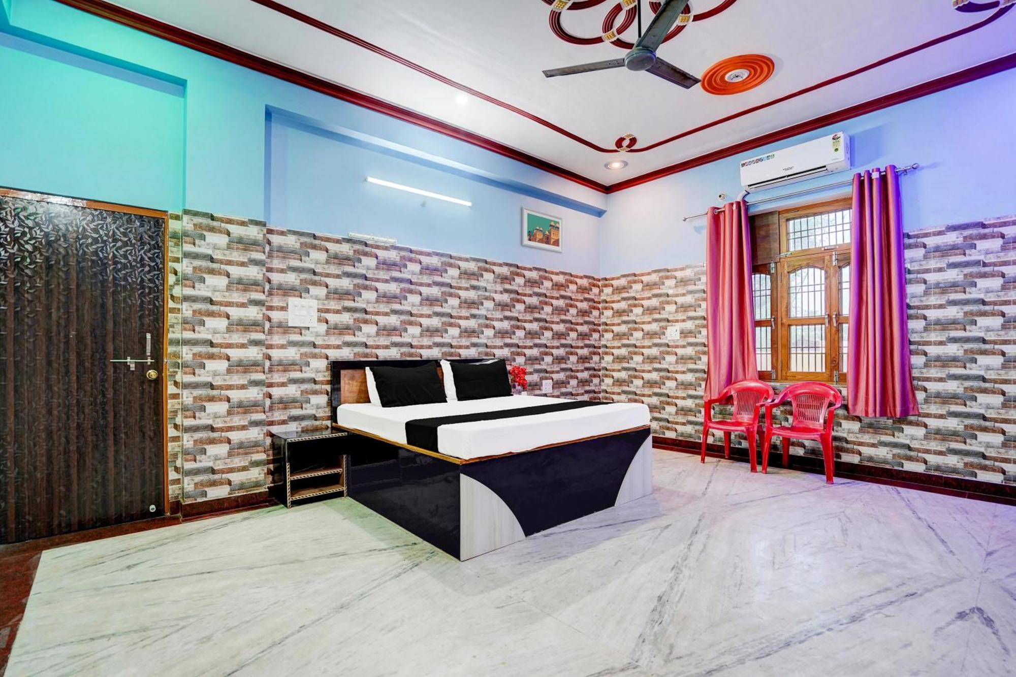 Hotel O J.D. Palace พาราณสี ภายนอก รูปภาพ